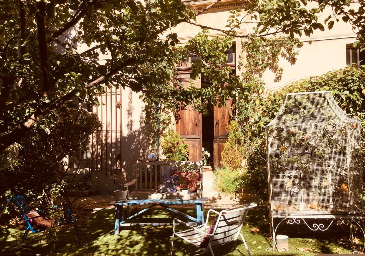 Jardin Vieux Port Panier Marselha Exterior foto